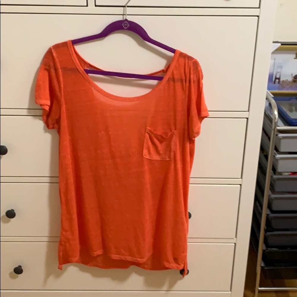 Coral Backless Tee